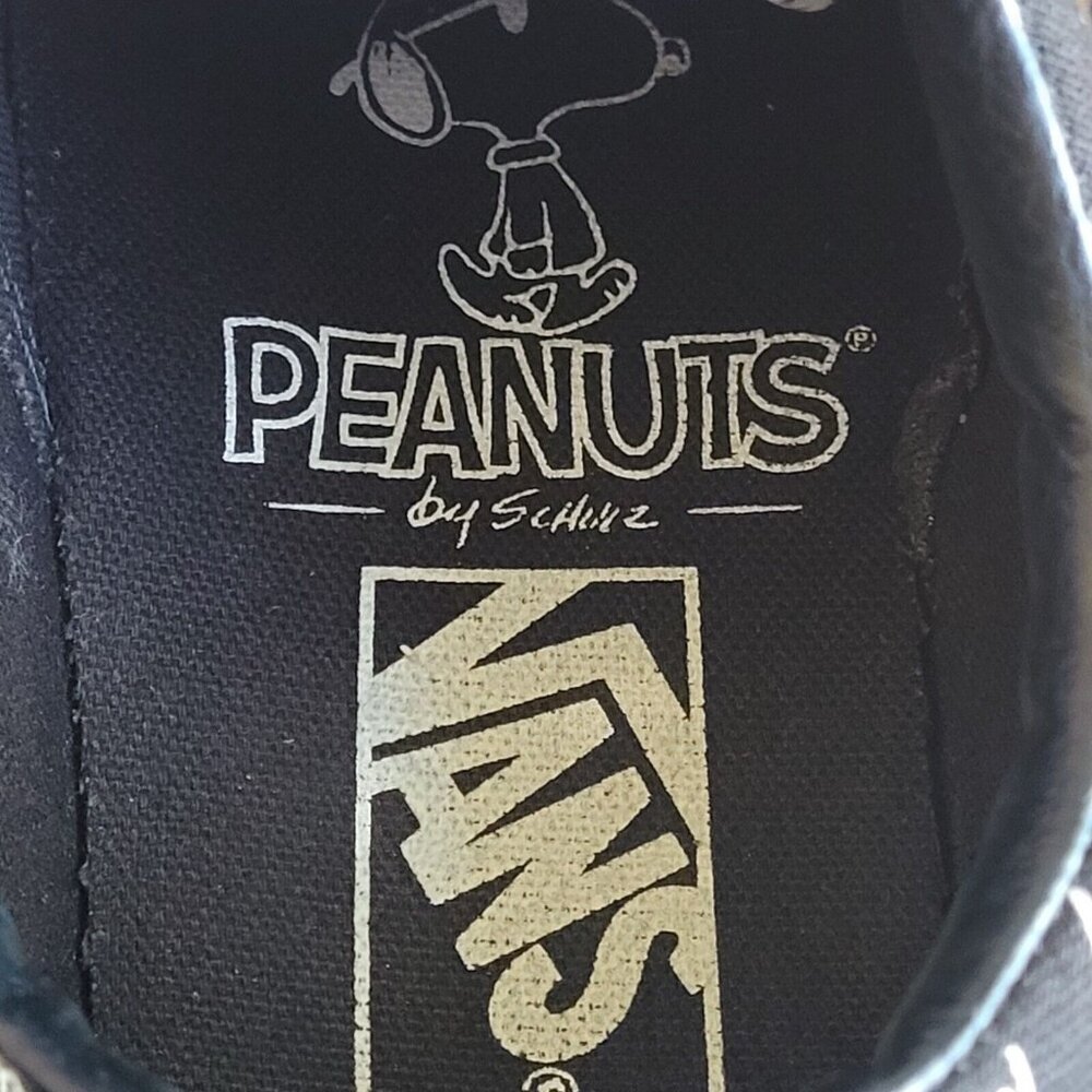 Vans Old Skool x Peanuts Snoopy Black Canvas Mens Shoes Size 7.5 Men Women 9 Euc - Picture 3 of 11
